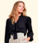 Blusa Preta Gola Faixa