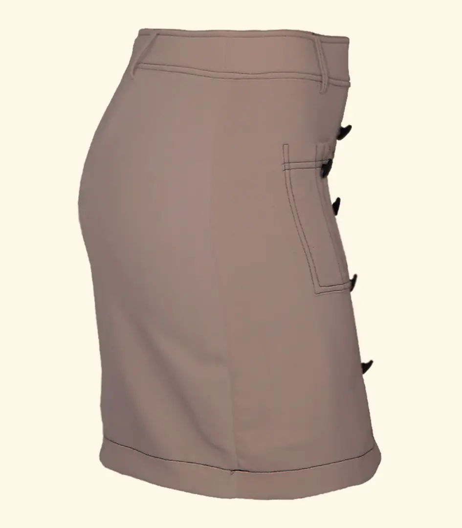 saia-alf-com-pesponto-e-botoes-bege-moda-casual-chic-05