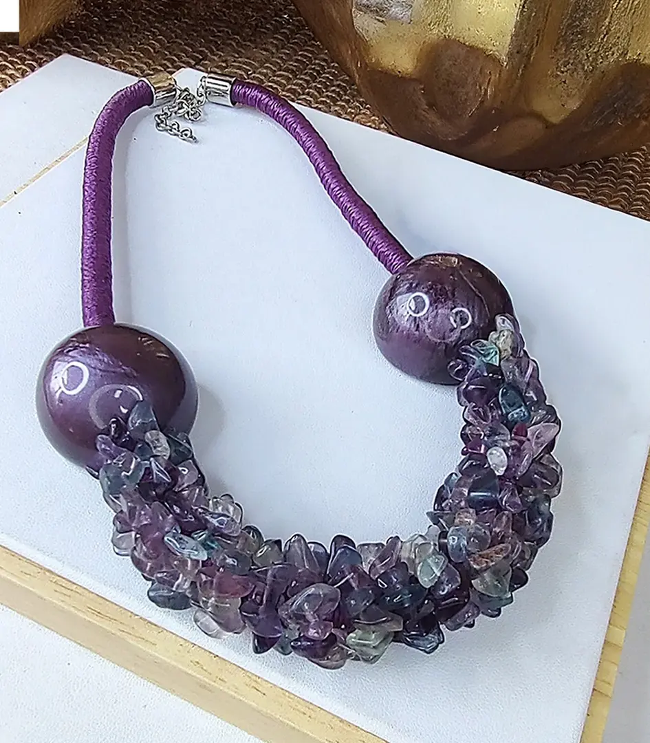 colar-isis-uva-moda-casual-chic-01